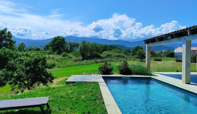 House 80M² heated private pool