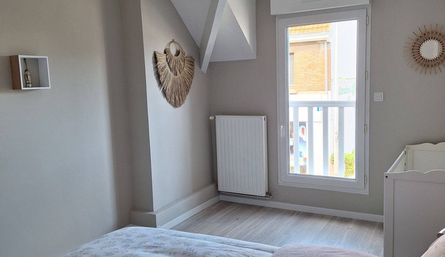 House 8p, 90m2, Sangatte, any comfort, 5mn with foot of the beach, garage.