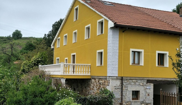 House 9 km from Santander and 6 km from Cabárceno: Casa Los Mozos