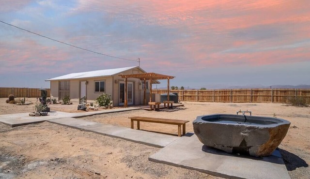 House 9 · *Private Hot Springs* Olive Cabin