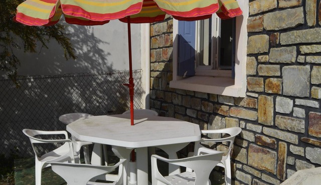 House 90m from Morgat beach and all amenities