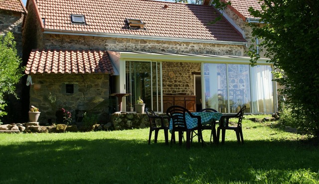 House 90m² 6/7p. veranda + garden near Lake Fades in Auvergne-Combrailles