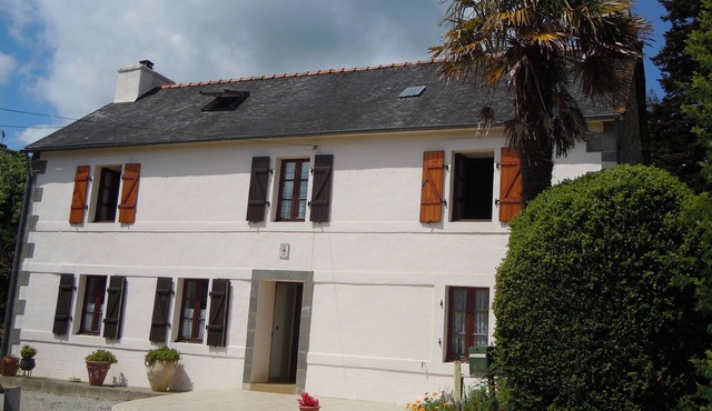 House 90m2 in hamlet 200 m river, Crozon peninsula