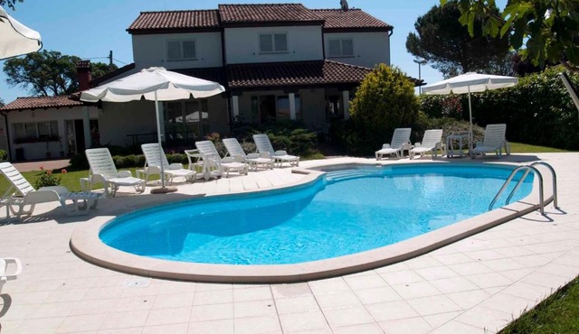 House and Apts. in Porec/Istrien 33148