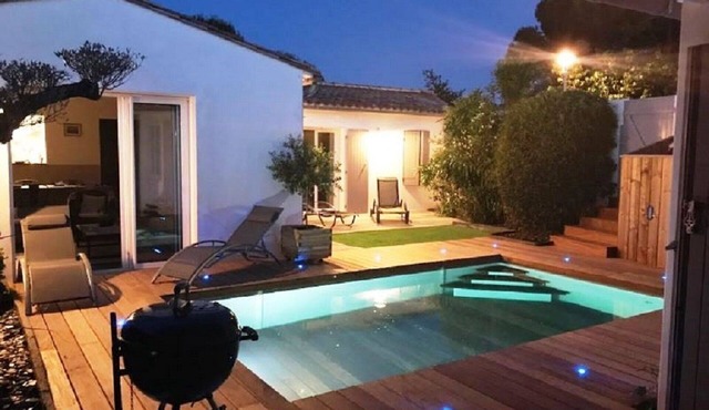 House * any comfort with heated swimming pool (8/10 people) Promotion Toussain