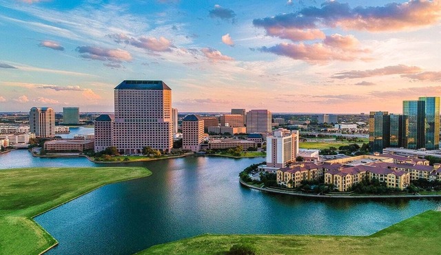 House at Las Colinas-10 min DFW airport, 5 min ToyotaMusicFactory & lake Carolyn