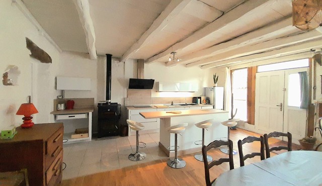 House at the foot of the Montagne Noire 6 to 13 people max, near the Mediterranean Sea