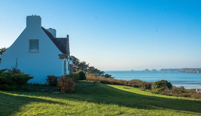 House beach Goulien at 600m, breathtaking views of the ocean