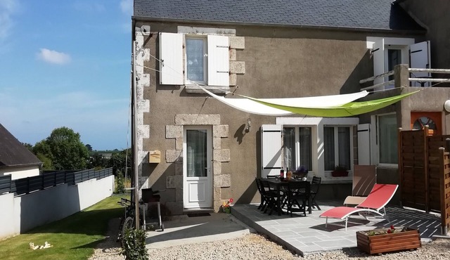 House between sea and countryside- Near Carantec Roscoff HENVIC - 6 pers - 3 bedrooms -WIFI