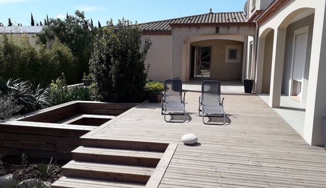 House between sea and garrigue