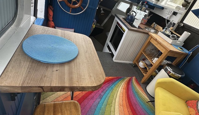 House Boat Experience! Cozy hip Place With an Amazing View of the River Thames