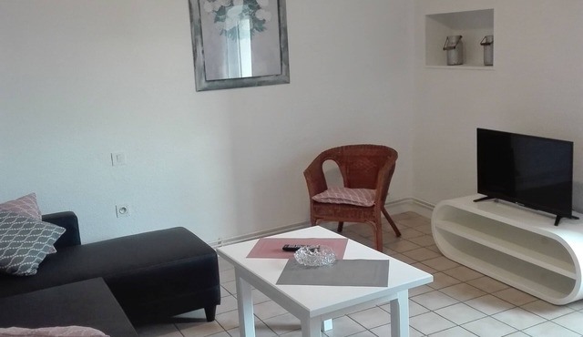 HOUSE BOURG (quiet) between CLERMONT FD and RIOM near VULCANIA