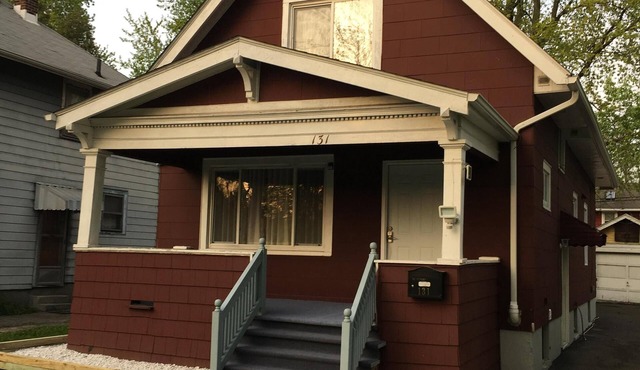 House by the Niagara River