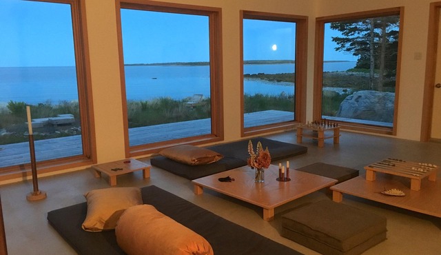 House by the sea - breathtaking ambience