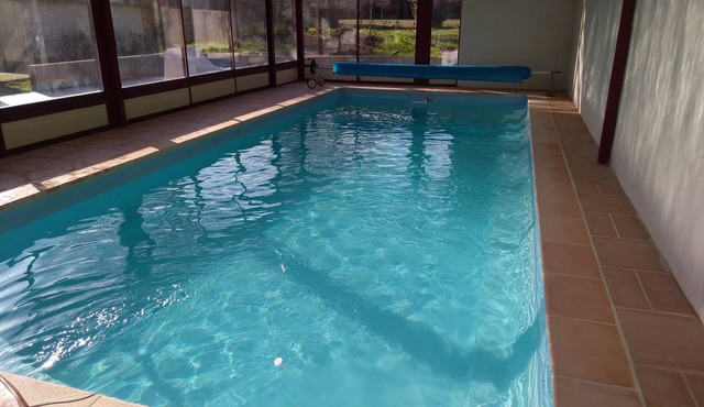 House can accommodate 18 people with swimming pool and spa covered