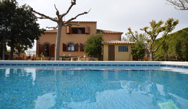 House Can Teixido - Wifi, private pool, garden, barbecue, office. Costa Brava