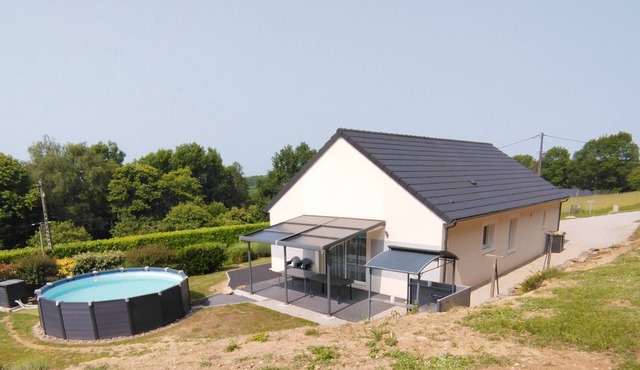 House casa Maya bungalow near honey lake free wifi above ground pool