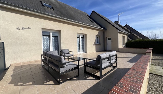 House completely renovated 50m from the sea