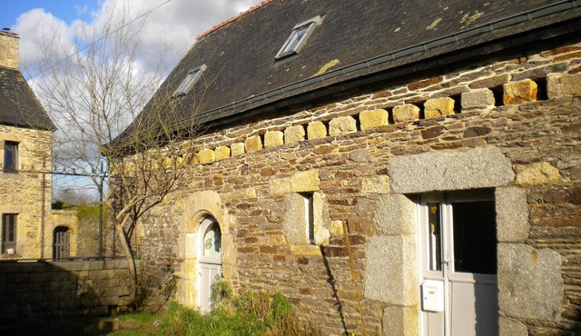 HOUSE COQUETTE IN A HISTORICAL AREA