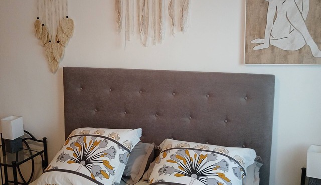 House Dénia Spain, 500m from the sea, 3 bedrooms, terrace, shared pool