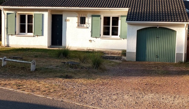 House detached 8 pers 1 km Beach