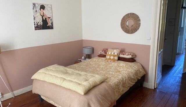 House - double stall Bordeaux Nansouty district - garden, very quiet street