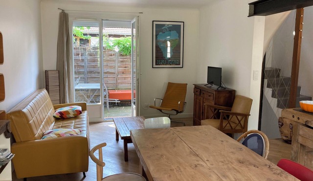 House downtown - Quiet - on the banks of the Loire and 10 minutes walk from downtown