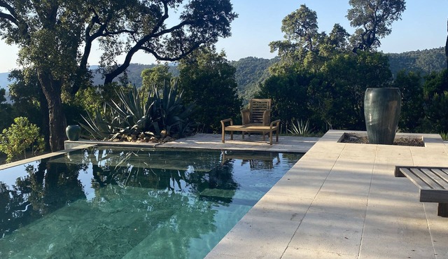 House exceptional site on 10 Ha panoramic sea view of the Gulf of St-Tropez