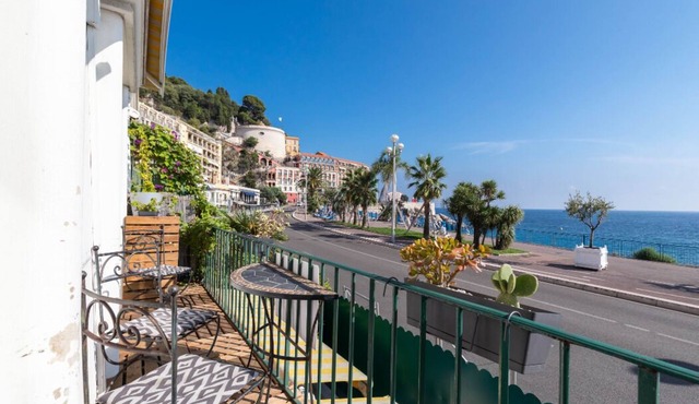 House facing the sea, Old Nice, 6 bedrooms