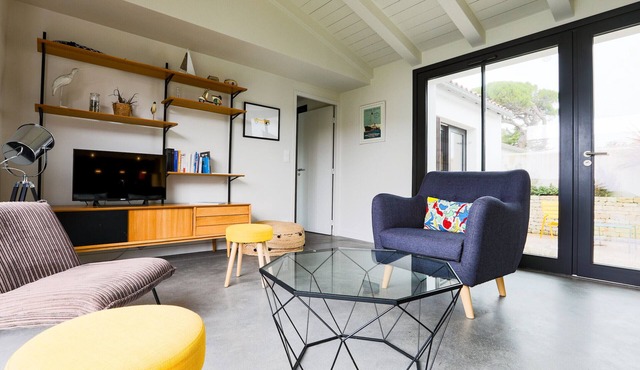 House for 10, pool, in the heart of the Ile de Ré