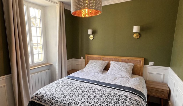 House for 10 people in the center of Sainte Mère Eglise