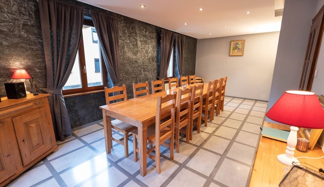 House for 12 people on the wine route