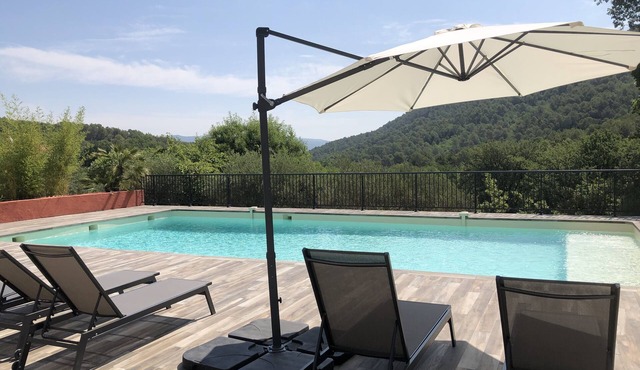 House for 2 people in an estate with swimming pools, tennis court and river