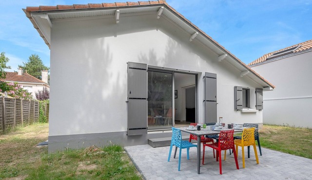 House for 5, 650m from the beach