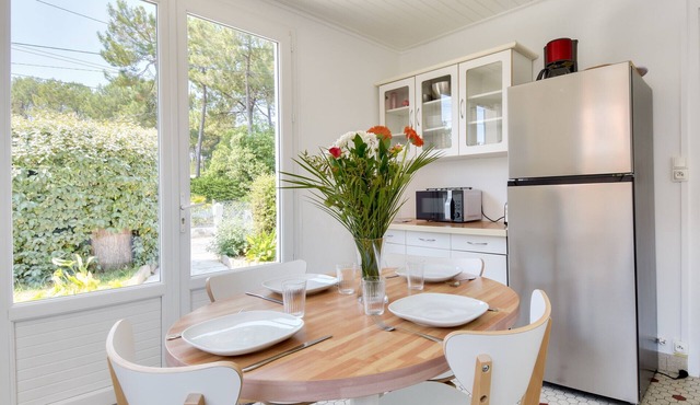 House for 5 between beach and forest