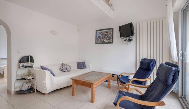 House for 6 - 300 m from the beach!