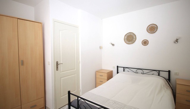 House for 6 at 100m from the beach