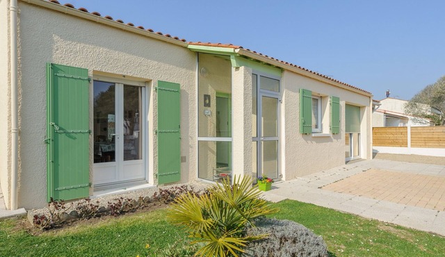 House for 6 with Garden, Wifi and Private Parking