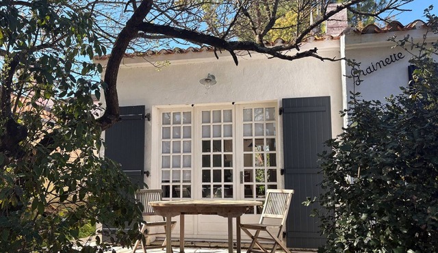 House for 6 near the forest, terrace, pets allowed