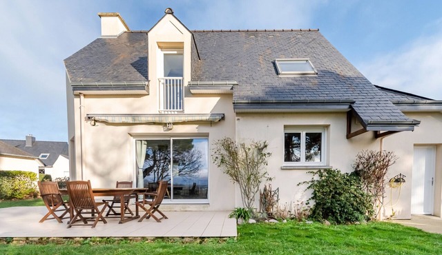 House for 6 in Erquy - Communal pool