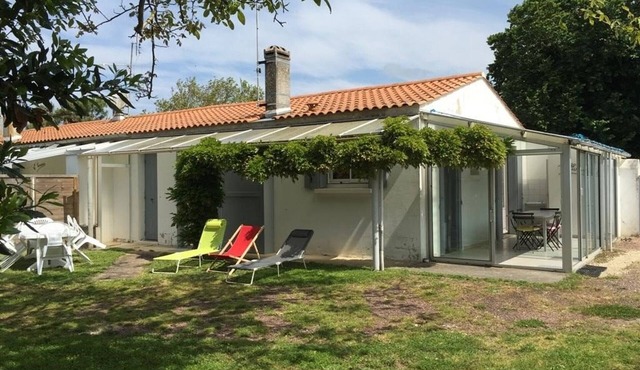 House for 6 near the beach