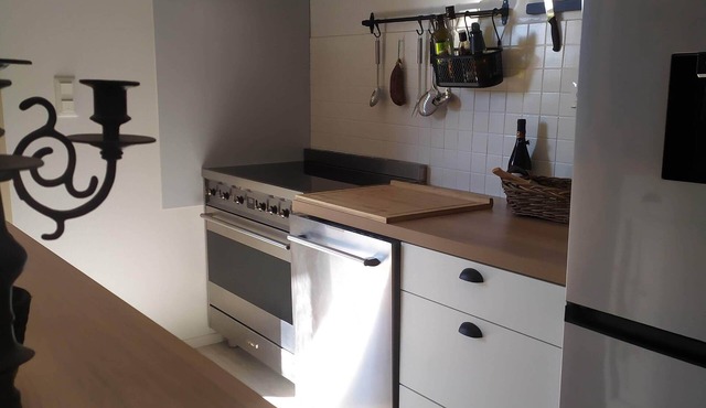 House for 6 people 2 km from the lake and 7 km from the ocean