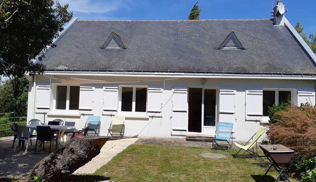 House for 6 people calm near salt marshes in Batz