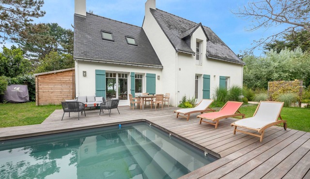 House for 8 - Heated pool - 100m from the beach