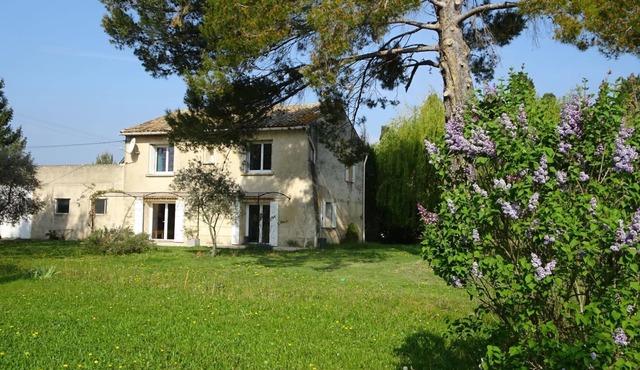 House for 8 people for rent in the countryside of Plan d'Orgon