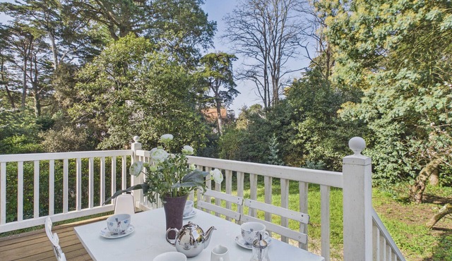House for 10 with garden, 300 m from the beach