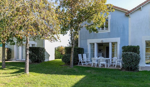 House for 6 -Pool - Port Bourgenay