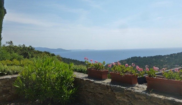 House for rent in Gaou Bénat - Bormes les Mimosas