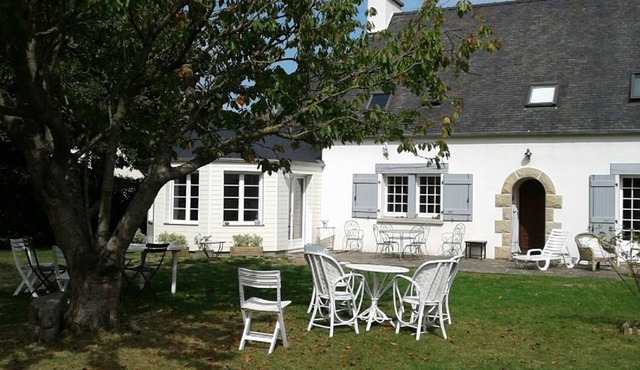 HOUSE FOR RENT in LANCIEUX near the beach -5 rooms 10 adults plus 2 children