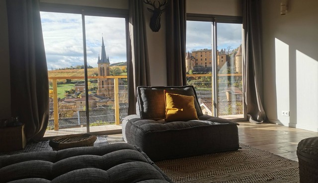 House with SPA, Sauna and Château view (30 min from Lyon)